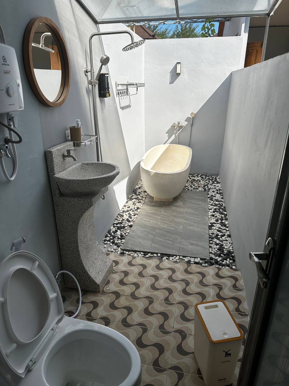 Listing image